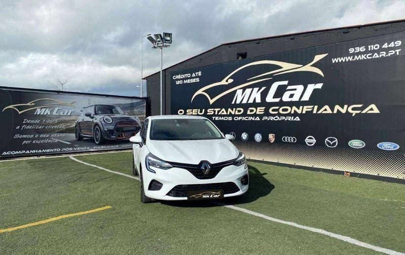 Branco Usado 2020 Renault Clio V Intens Citadino | € 15.980 (Preço justo) - Imagem 1/4