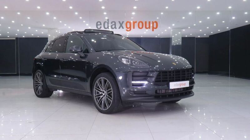 Cinza Usado 2019 Porsche Macan SUV | € 75.490 - Imagem 1/4