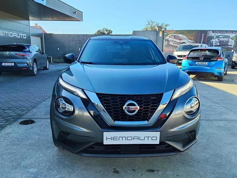 Usado Nissan Juke Enigma 114 HP (83 kW) 2021 Cinza SUV