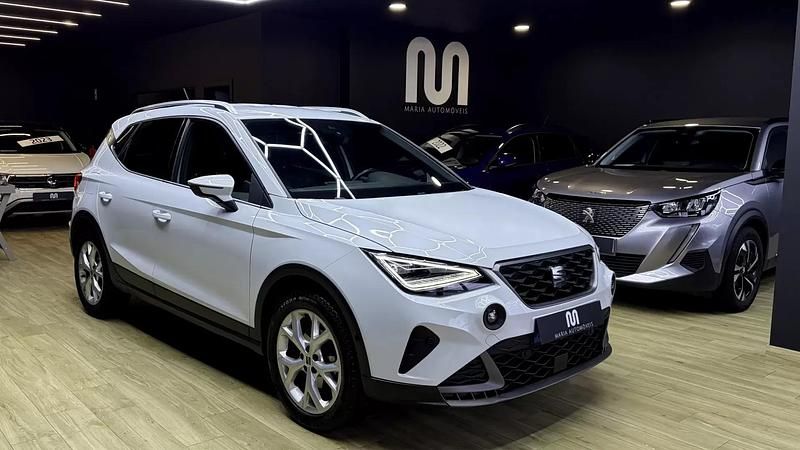 Branco Usado 2023 Seat Arona FR SUV | € 16.770 (Bom preço) - Imagem 1/4