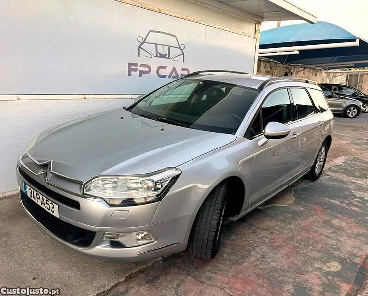 Cinza Usado 2012 Citroën C5 Sedan | € 6.350 (Preço justo) - Imagem 1/1