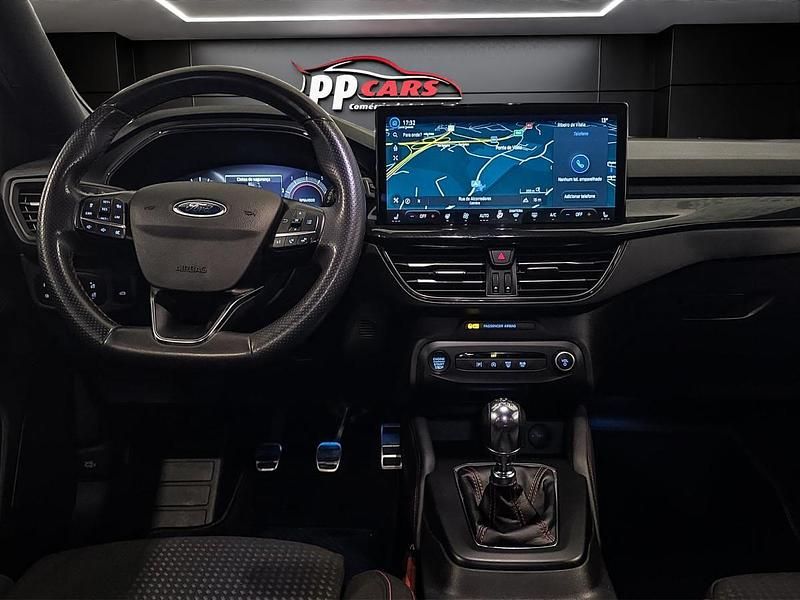 Usado Ford Focus 125 HP (91 kW) 2022 Preto Carrinha