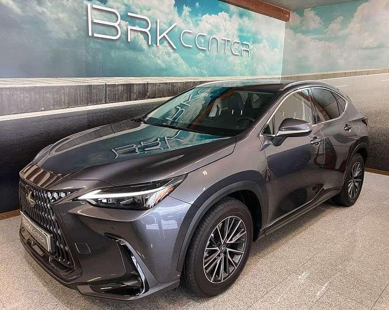 Cinzento Usado 2025 Lexus RX450h SUV | € 65.900 - Imagem 1/4