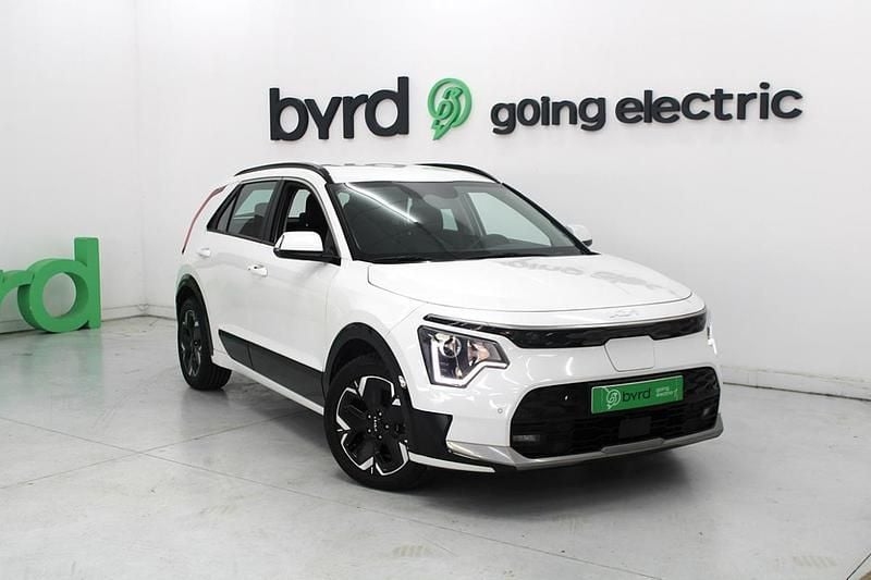 Branco Usado 2022 Kia e-Niro SUV | € 26.900 (Preço justo) - Imagem 1/4