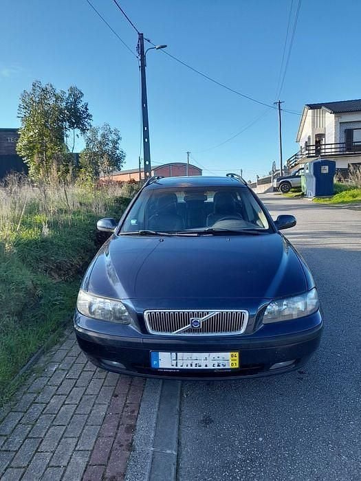 Usado 2004 Volvo V70 Carrinha | € 2.200 - Imagem 1/4