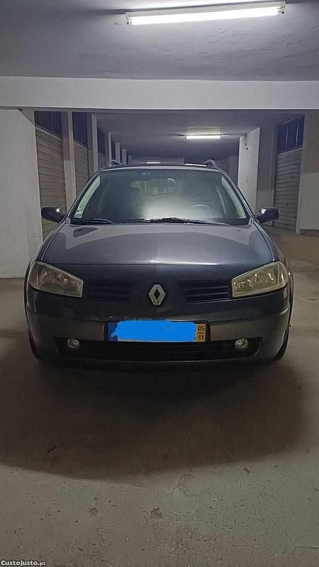 Cinzento Usado 2005 Renault Mégane GrandTour Carrinha | € 2.950 (Bom preço) - Imagem 1/4