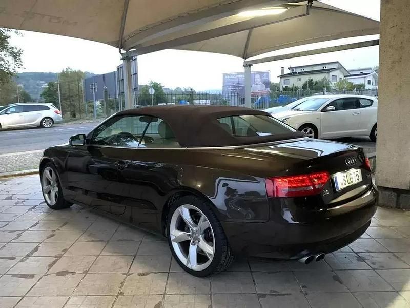 Usado Audi A5 Cabriolet 170 HP (125 kW) 2011 Castanho Cabrios