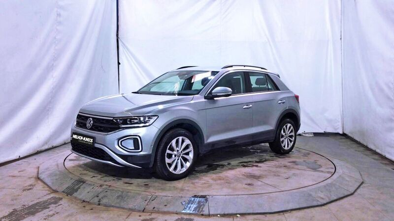 Cinzento Usado 2022 VW T-Roc Life SUV | € 23.990 (Caro) - Imagem 1/2