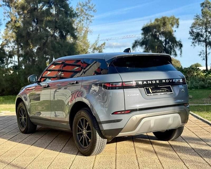 Usado Land Rover Range Rover evoque 160 HP (117 kW) 2021 Cinzento SUV