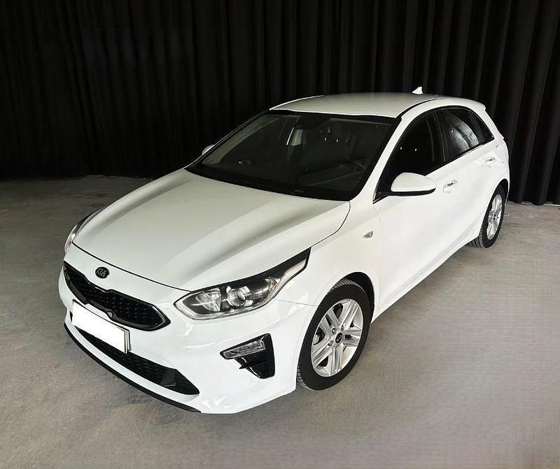 Branco Usado 2021 Kia Ceed Citadino | € 12.990 (Super Preço) - Imagem 1/4