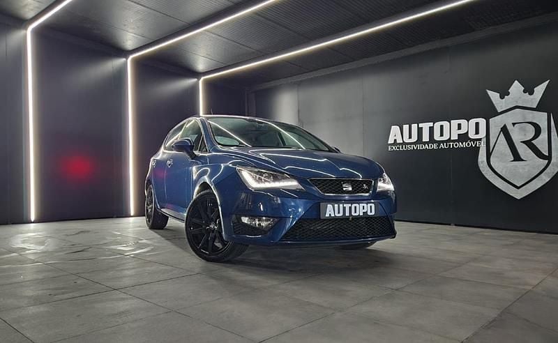 Usado Seat Ibiza FR 105 HP (77 kW) 2016 Azul