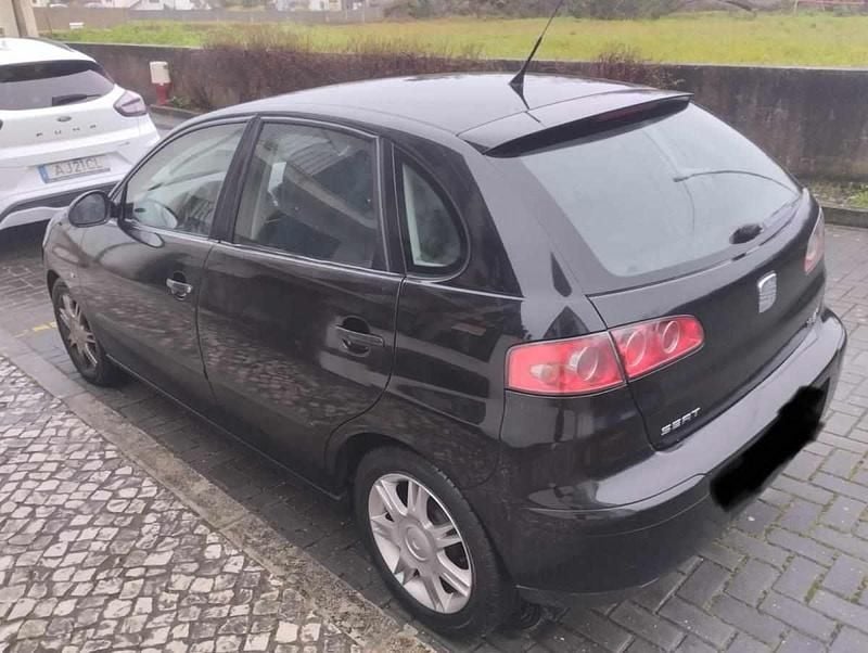 Usado Seat Ibiza 75 HP (55 kW) 2005 Preto Citadino