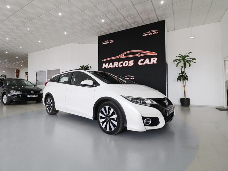 Branco Usado 2017 Honda Civic Elegance Carrinha | € 17.700 (Preço justo) - Imagem 1/4