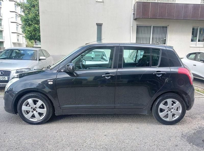 Usado 2007 Suzuki Swift Sedan | € 3.750 (Preço justo) - Imagem 1/4