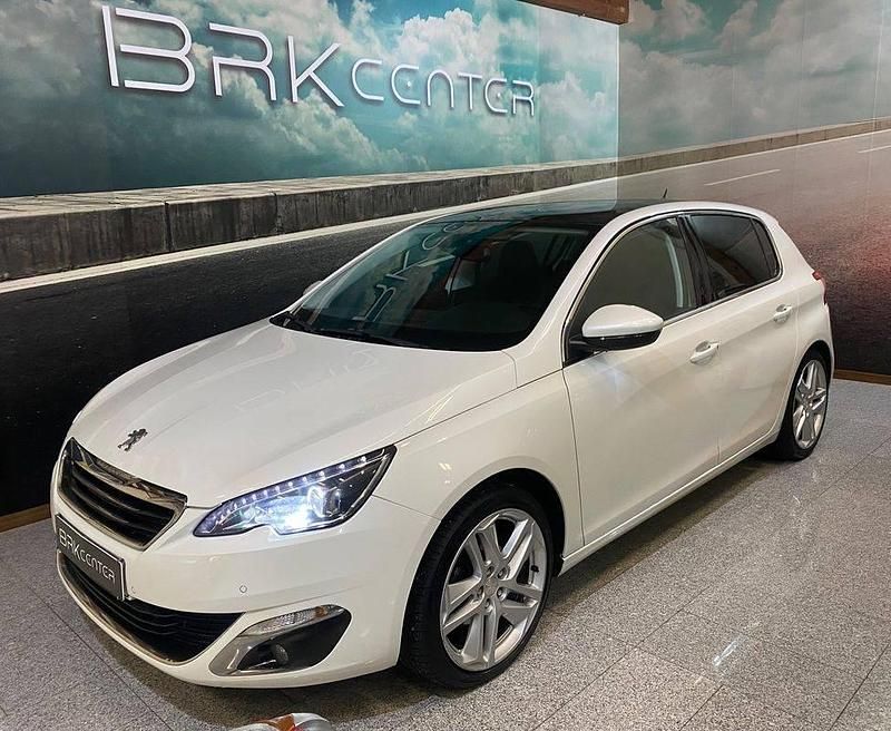 Branco Usado 2014 Peugeot 308 | € 12.900 (Caro) - Imagem 1/4