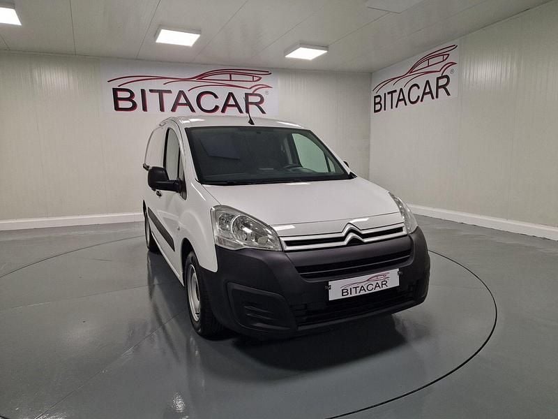 Branco Usado 2018 Citroën Berlingo | € 14.950 (Preço elevado) - Imagem 1/4