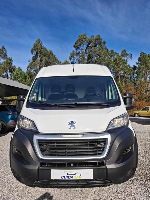 Usado Peugeot Boxer 150 HP (110 kW) 2015 Branco Van