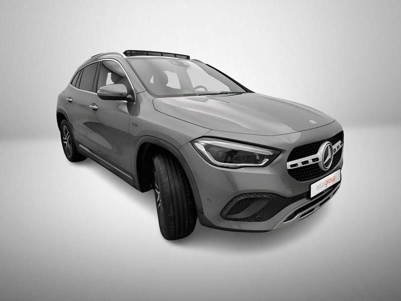 Cinza Usado 2021 Mercedes GLA250 Progressive SUV | € 33.990 (Preço elevado) - Imagem 1/4