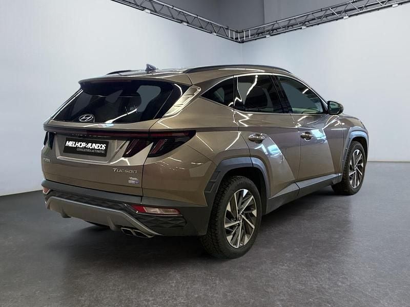 Usado Hyundai Tucson 136 HP (100 kW) 2022 Bege SUV