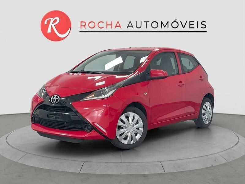 Vermelho Usado 2016 Toyota Aygo Cool Citadino | € 9.989 (Preço justo) - Imagem 1/4