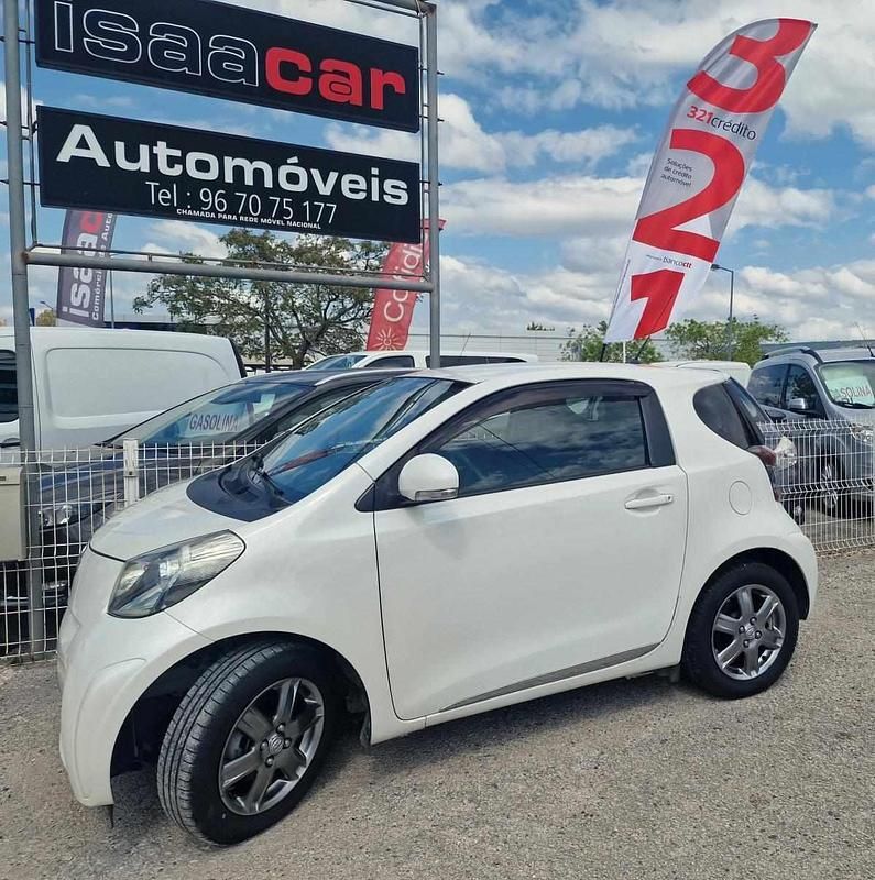 Branco Usado 2012 Toyota iQ Citadino | € 9.950 (Preço elevado) - Imagem 1/4