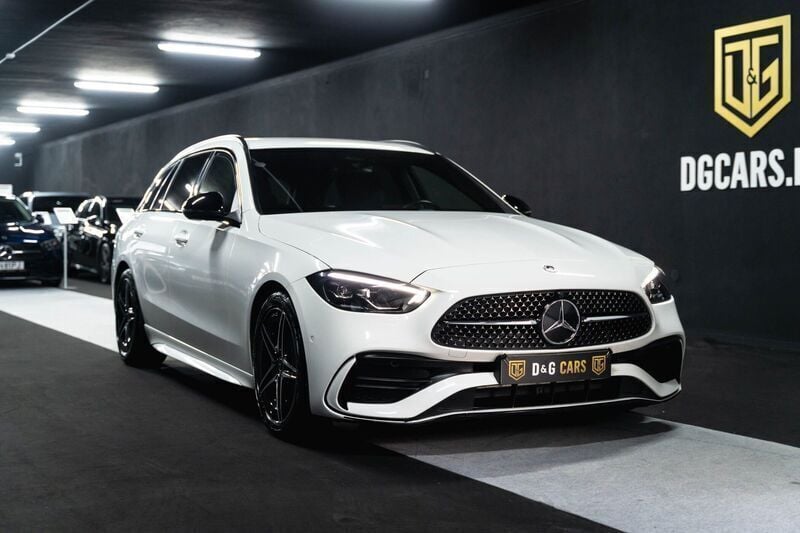 Branco Usado 2023 Mercedes C300 AMG line Carrinha | € 45.900 (Preço justo) - Imagem 1/4