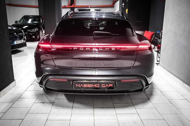 Usado Porsche Taycan 350 kW (476 HP) 2022 Cinzento Sedan