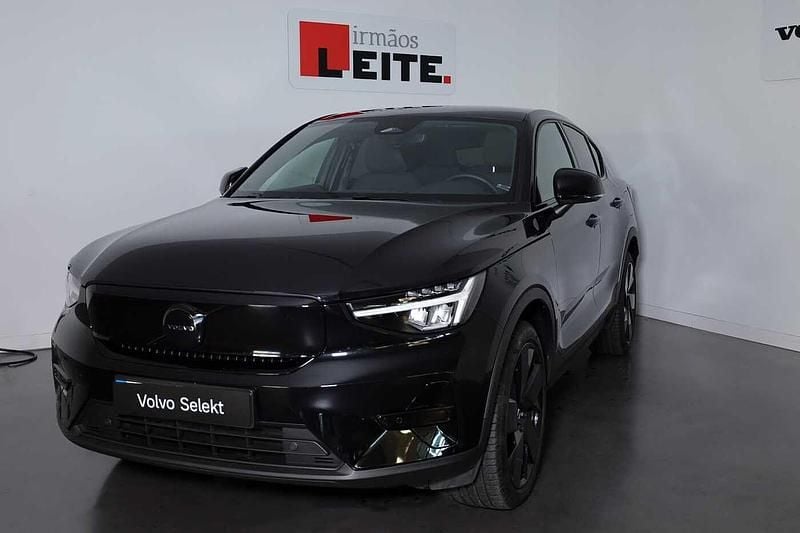 Preto Usado 2025 Volvo EC40 SUV | € 49.900 (Preço justo) - Imagem 1/4
