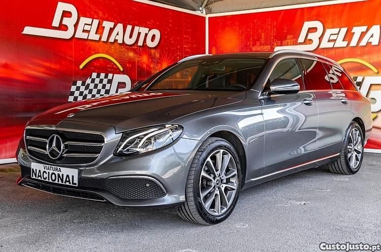 Cinza Usado 2018 Mercedes E220 Exclusive Carrinha | € 34.400 (Preço elevado) - Imagem 1/1
