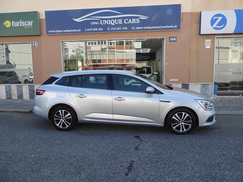 Cinzento Usado 2018 Renault Mégane GrandTour Carrinha | € 15.500 (Caro) - Imagem 1/4