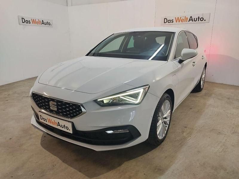 Branco Usado 2024 Seat Leon FR | € 28.900 (Preço justo) - Imagem 1/4