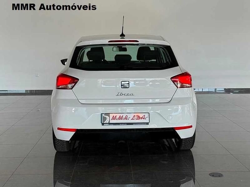 Usado Seat Ibiza Style 80 HP (58 kW) 2021 Branco