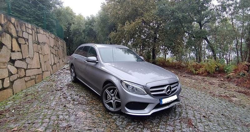 Usado 2016 Mercedes C220 AMG line Sedan | € 21.750 (Caro) - Imagem 1/4