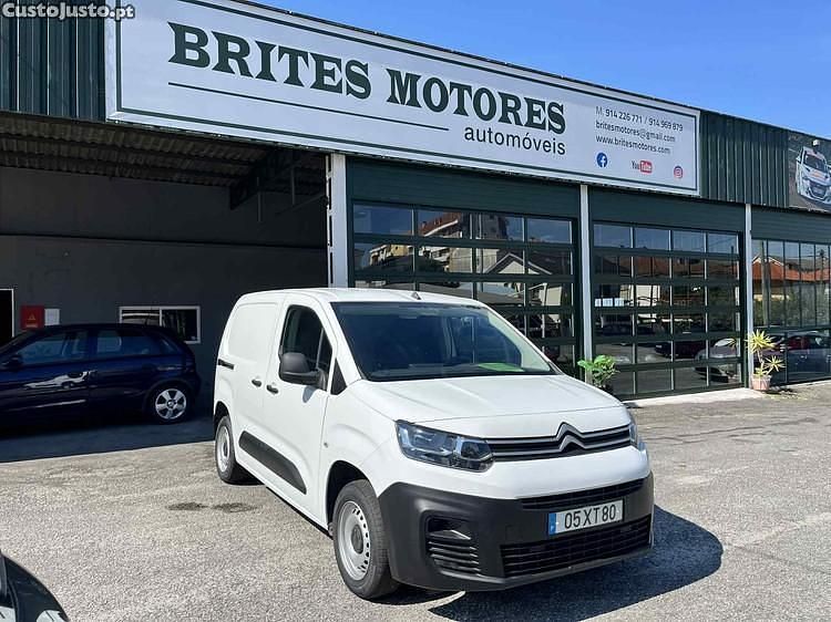 Branco Usado 2019 Citroën Berlingo Monovolume | € 13.650 (Preço justo) - Imagem 1/1
