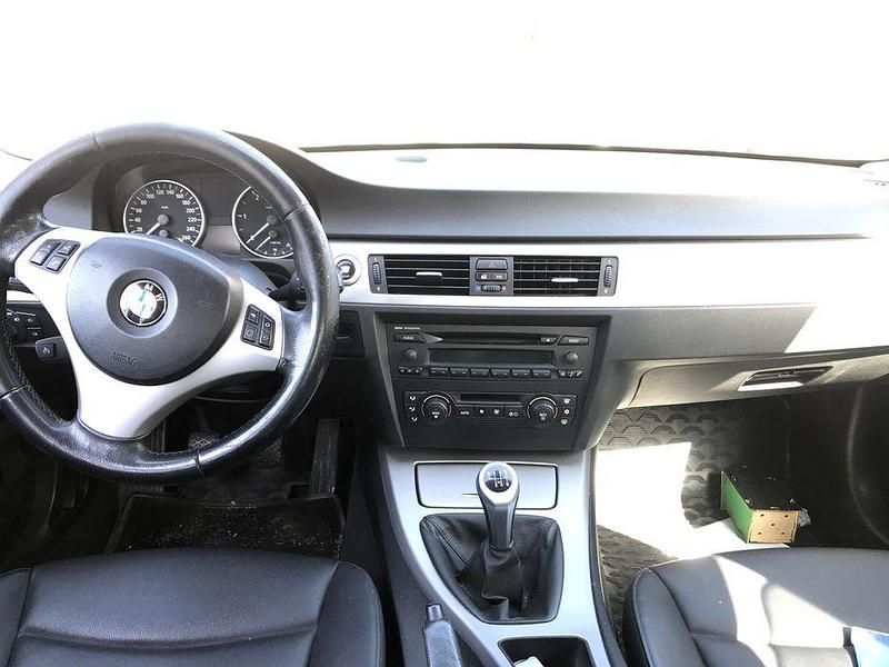 Usado BMW 320 163 HP (119 kW) 2006 Cinzento Sedan