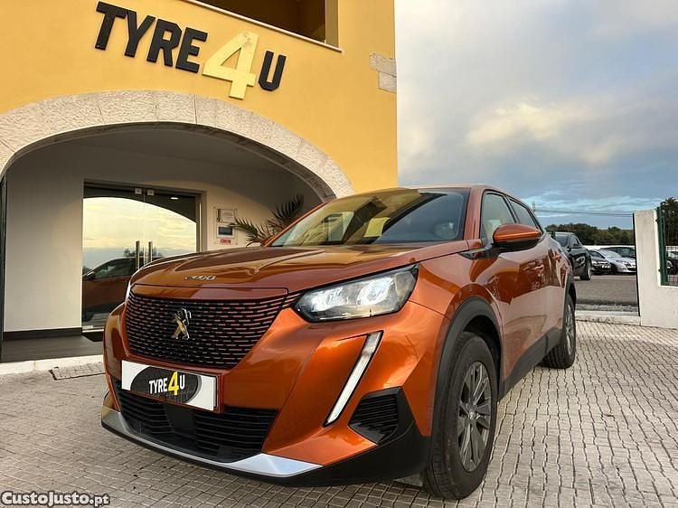 Vermelho Usado 2021 Peugeot e-2008 Active SUV | € 18.900 (Preço justo) - Imagem 1/1