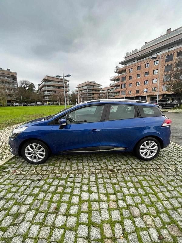 Usado Renault Clio GrandTour 90 HP (66 kW) 2019 Azul Carrinha