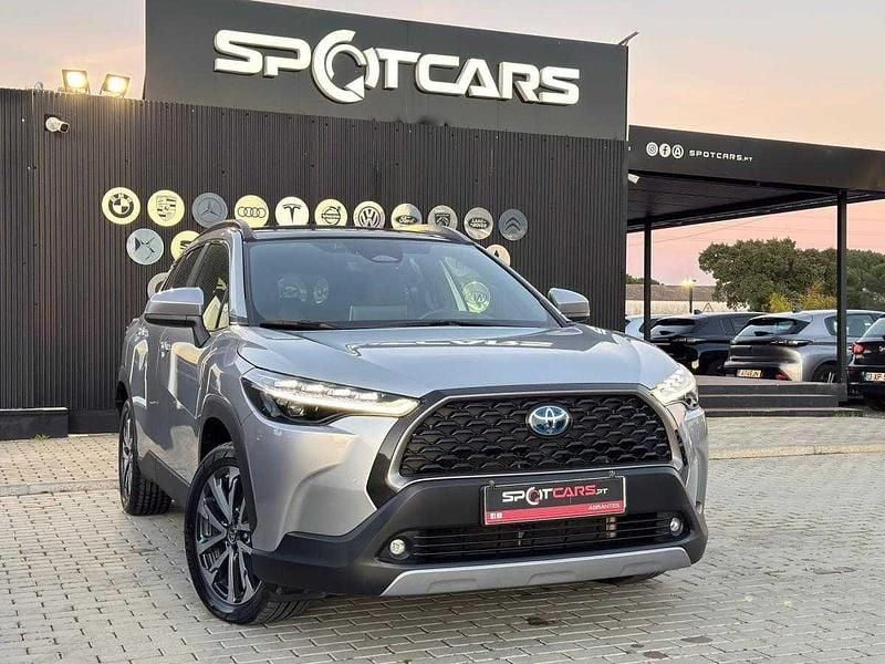 Usado Toyota Corolla Cross Luxury 197 HP (144 kW) 2024 Cinza SUV