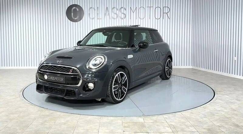 Cinzento Usado 2018 Mini Cooper Citadino | € 25.900 (Preço justo) - Imagem 1/4