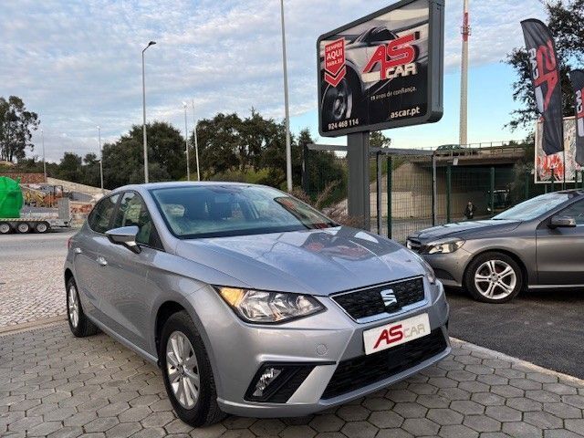 Cinza Usado 2019 Seat Ibiza Reference Citadino | € 12.990 (Preço justo) - Imagem 1/4