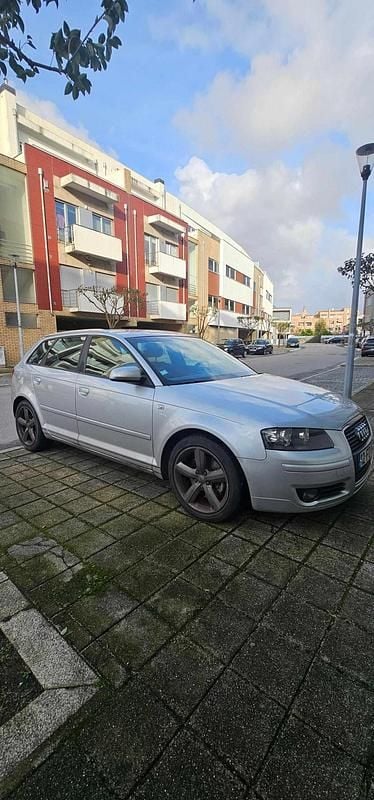 Usado Audi A3 170 HP (125 kW) 2008 Cinzento Citadino