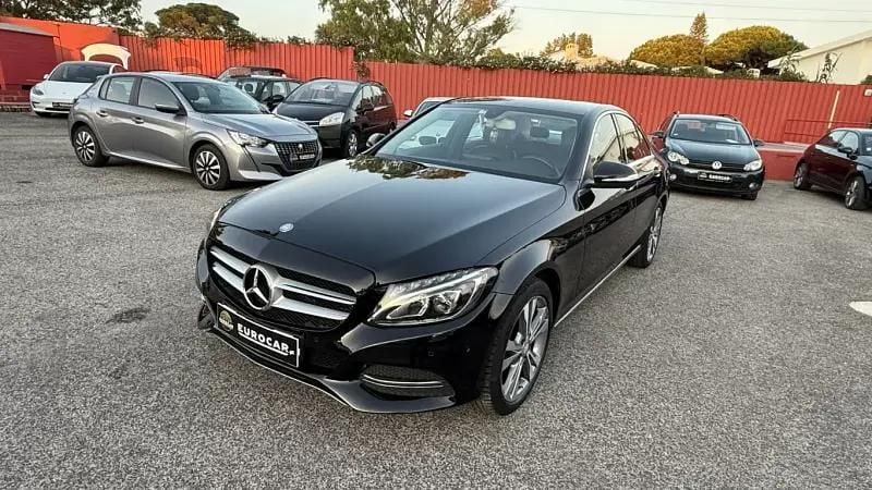 Preto Usado 2015 Mercedes C200 Exclusive Sedan | € 16.400 (Preço justo) - Imagem 1/4