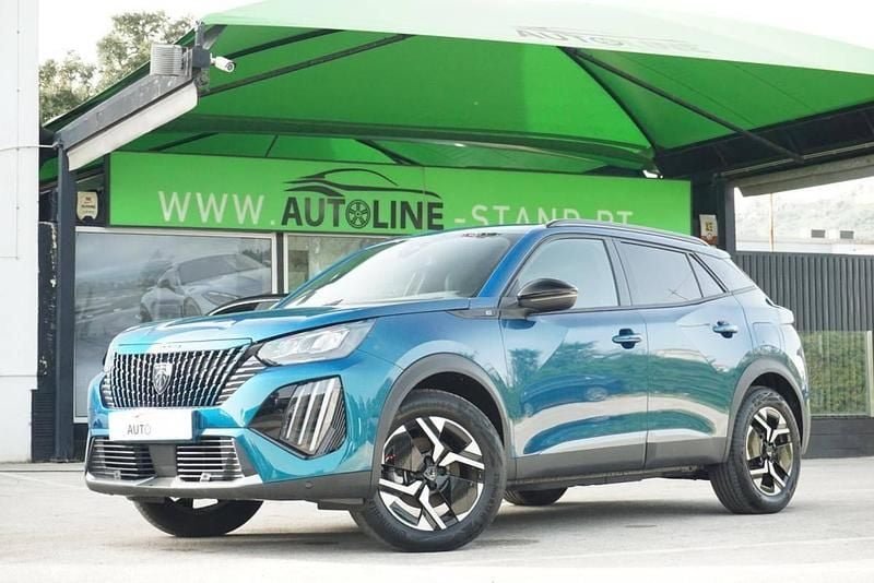 Usado Peugeot e-2008 Allure 114 kW (156 HP) 2025 Azul SUV