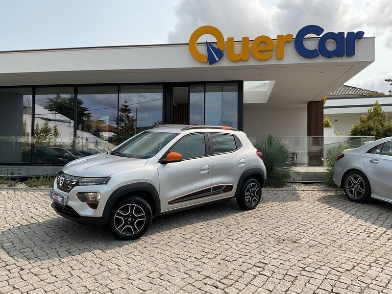 Cinza Usado 2022 Dacia Spring Comfort Plus Citadino | € 10.990 - Imagem 1/4