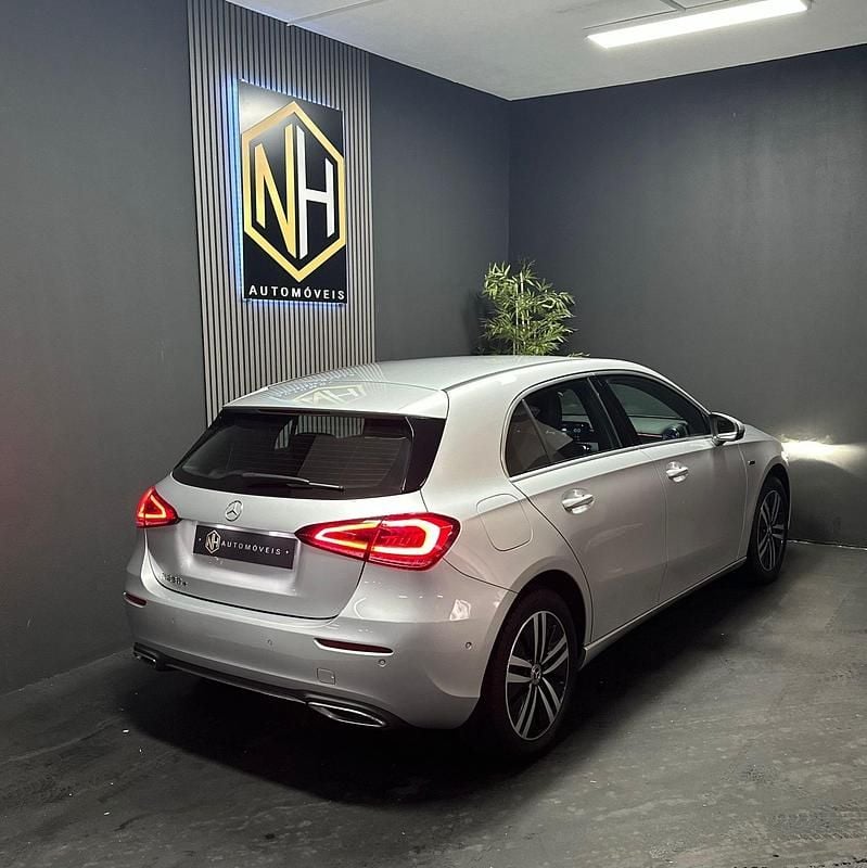 Usado Mercedes A250 Style 218 HP (160 kW) 2021 Cinza