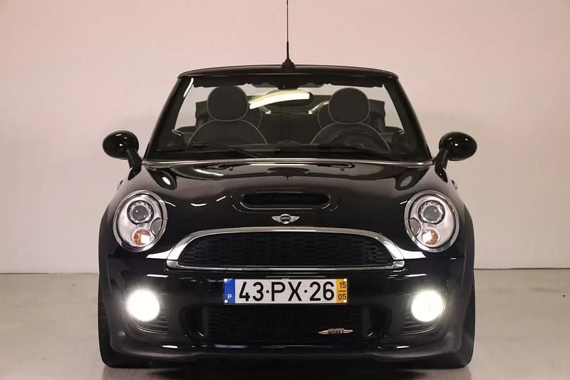 Usado Mini John Cooper Works Cabriolet 211 HP (155 kW) 2015 Preto Cabrios