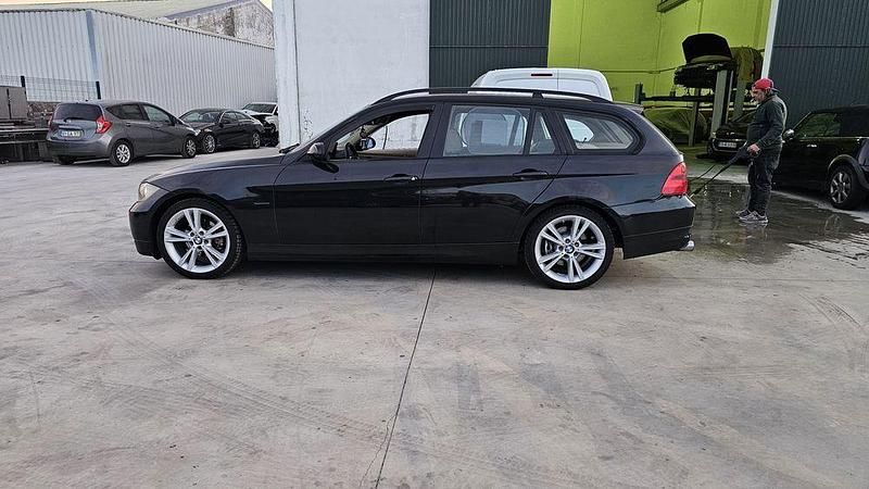 Usado 2006 BMW 320 Sedan | € 6.500 (Bom preço) - Imagem 1/4