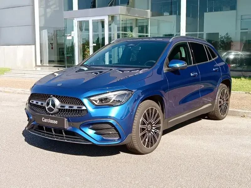 Azul Usado 2024 Mercedes GLA250 Premium SUV | € 49.450 (Preço elevado) - Imagem 1/4