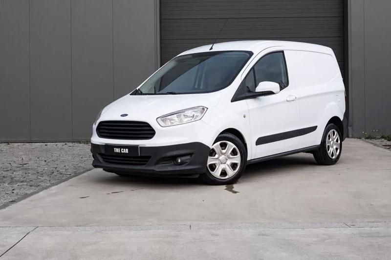 Branco Usado 2017 Ford Courier Monovolume | € 10.900 (Preço justo) - Imagem 1/4