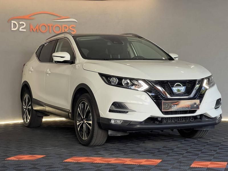 Usado Nissan Qashqai 110 HP (80 kW) 2018 Branco SUV